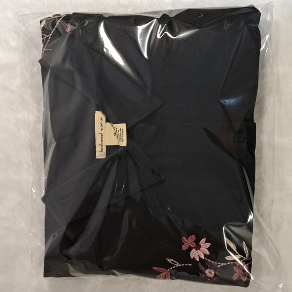 EUC Bechamel Woman's Button Down Shirt - Picture 8 of 8